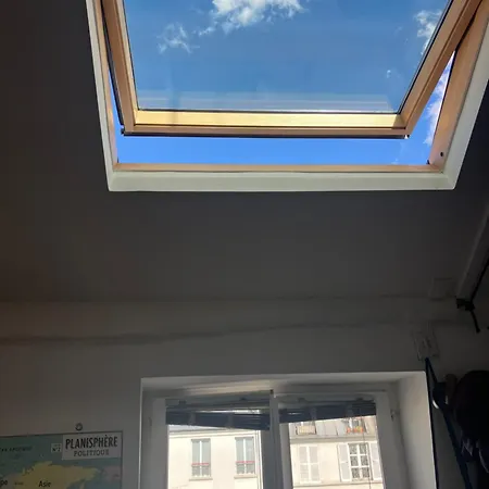 Sunny And Serene Hideaway In With Ac Paris