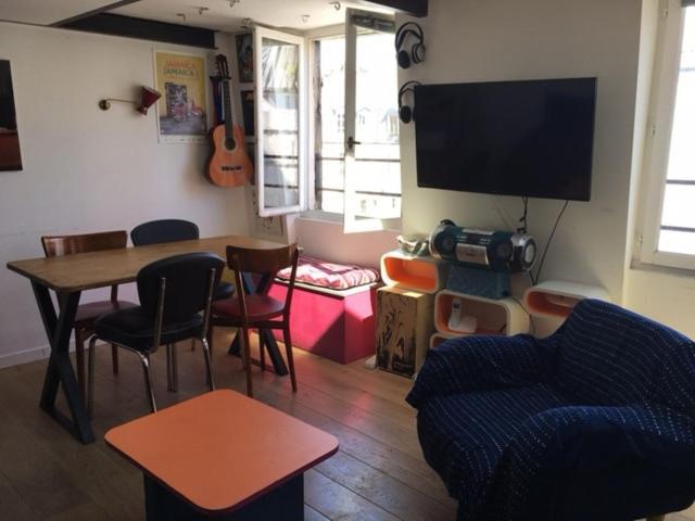 Apartment Sunny And Serene Hideaway In With Ac Paris